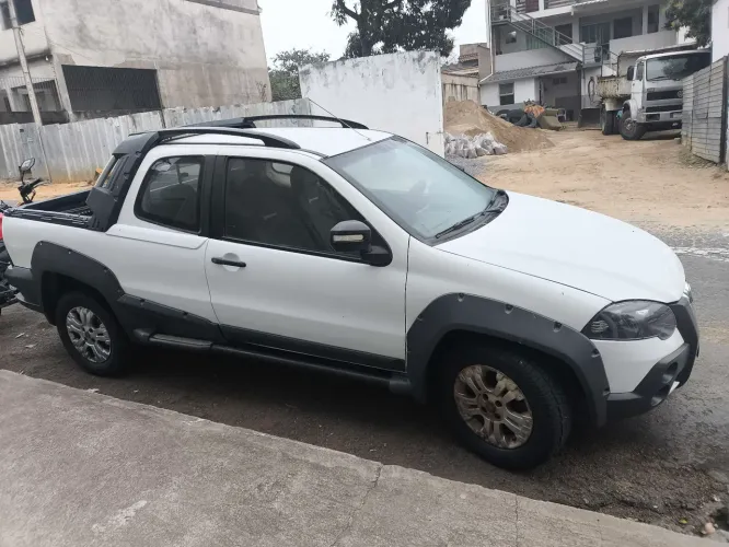 Fiat Strada Adventure1.8/ 1.8 Locker Flex CD 2012