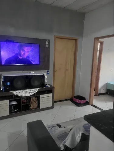 Vendo casa na Condor R