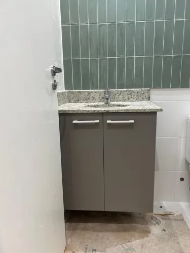 Gabinete banheiro suspenso cinza (2 gabinetes)