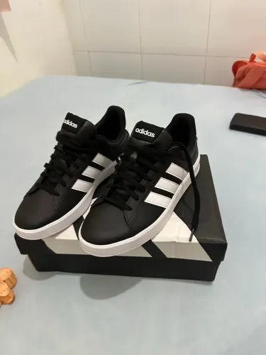 Tênis adidas Court 3.0