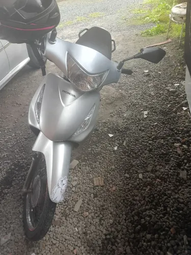 Moto biz, perfeita estado ,moto muito boa só quero vender pq eu comprei outra maior