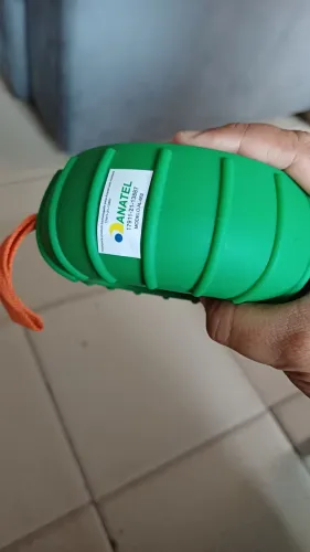 Vendo caixa de som pequena Bluetooth 