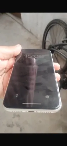 IPHONE XR 64GB PRA VENDER R$750