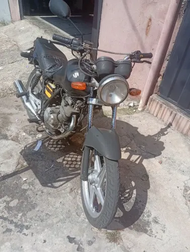Vendo ou troco Suzuki yes