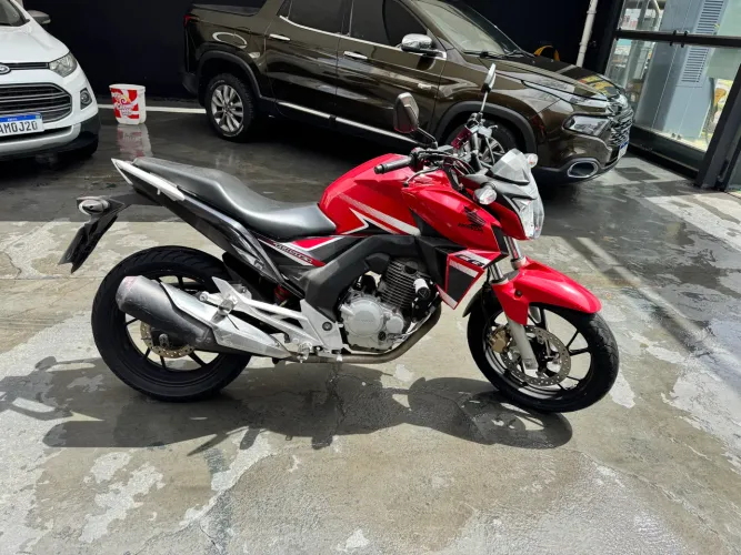 Honda CB 250f Twister 2018 Extra Km baixo