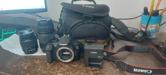 Câmera CANON 1200D/Rebel T5 kit completo
