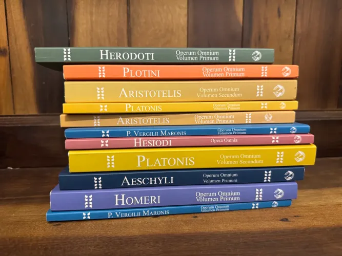 Livros Latim Schola Classica Instituto Hugo de São Vitor