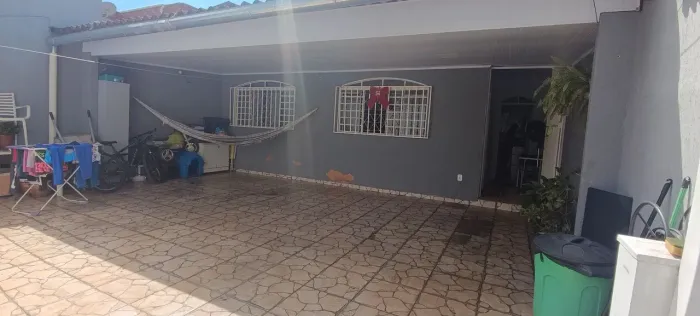 Brazlândia Veredas 3 quartos 2 banheiros troco na 26 de setembro 