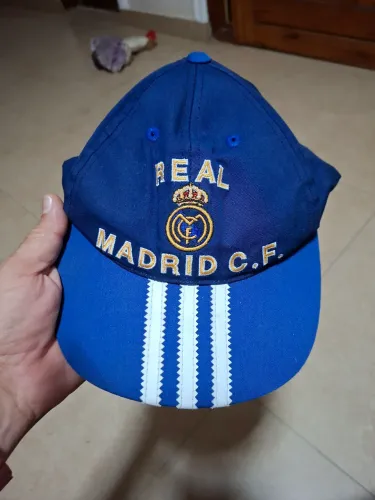 Boné real madrid adidas antigo