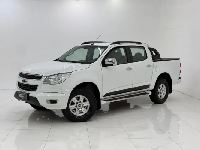 Chevrolet S10 Pick-up 2.4 MPFI 8V 128cv CD 4P 2014