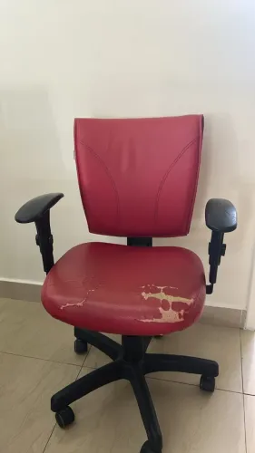 Cadeira De Escritório Giratória Ergonômica Vermelha Com Regulagem