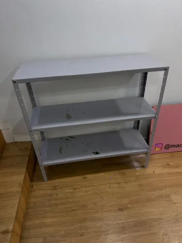 Prateleira de ferro - 200 reais