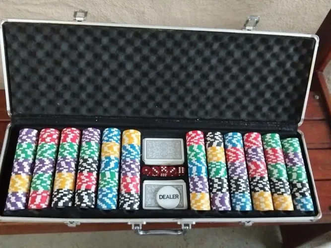 Maleta poker 600 fichas 