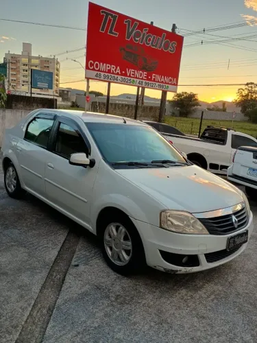 Renault Logan Expression Hi-flex 1.6 8V 4P 2012