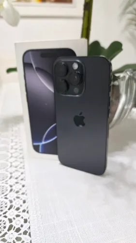 iPhone 16 Pro
