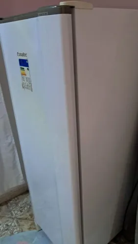 450,00 geladeira pequena