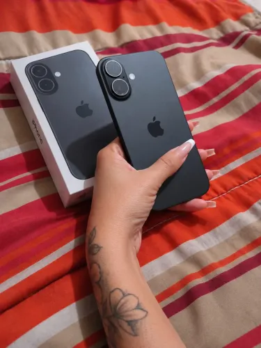 iPhone 16