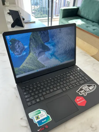 Dell Vostro 3500 - Intel Pentium, 12GB RAM, SSD 128GB, Windows 11 Pro