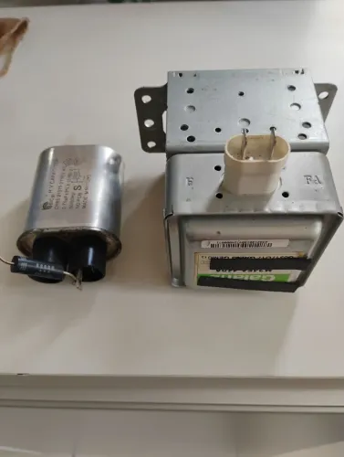 Kit microondas Magnetron Galanz M24FA-410A + Capacitor HV BiCai 2100V/AC/0.75µF Usado