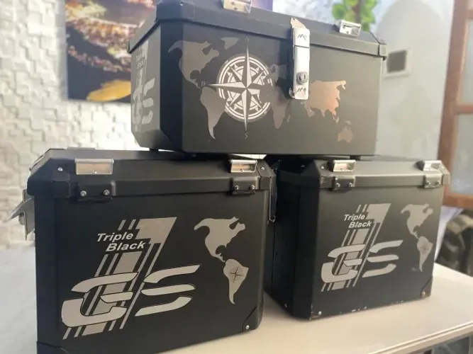 *Vendo KIT Baú Adventure preto BMW*  