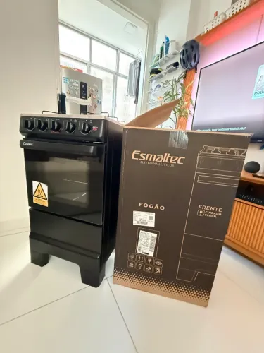 Fogão Esmaltec 4 bocas preto - na caixa