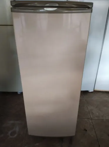 Geladeira Eletrolux 310 l funcionando perfeitamente entrega grátis zap *