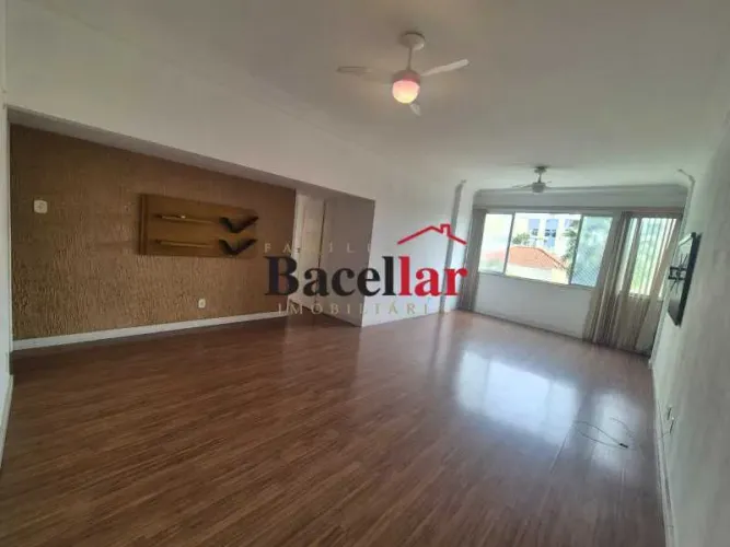 Apartamento : Padrão / Residencial / Tijuca