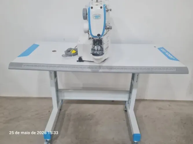 MÁQUINA DE TRAVETI ELETRÔNICA INDUSTRIAL JACK JK-T1900GSK-D (TOUCH SCREEN) - NOVA, SEM USO