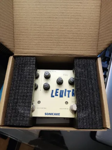 Pedal Reverb/Delay Levitate Sonicake