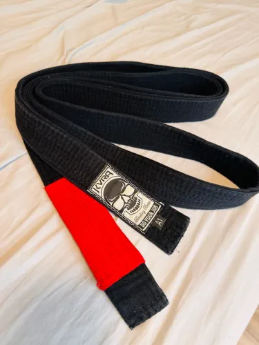 Faixa Preta de Jiu Jitsu KVRA A1 