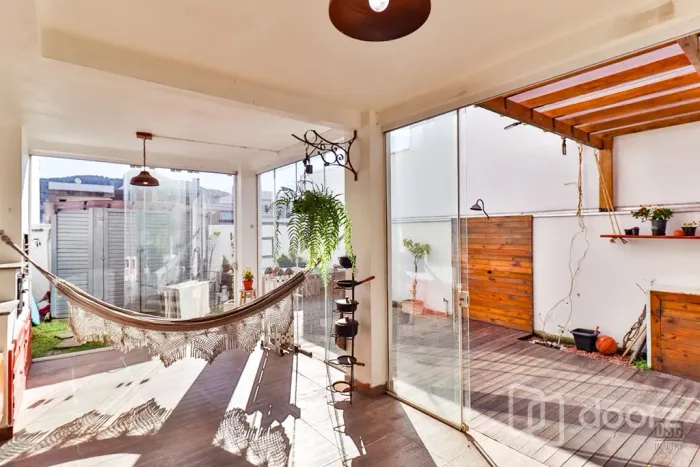 Imóvel na Monsenhor Augusto Dalvit com 4 dormitórios e 151m²