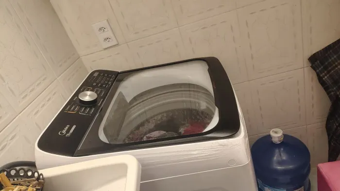 Máquina de lavar roupa Midea 13 kg