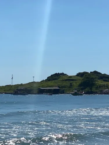 Alugo Apartamento 2 Quartos, Anual- Praia da Armação Pântano do Sul