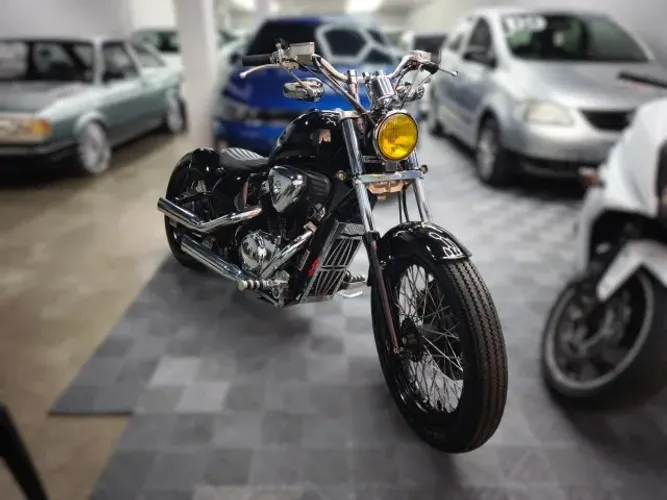 Honda Shadow 600 cc Gertrudes Bobber