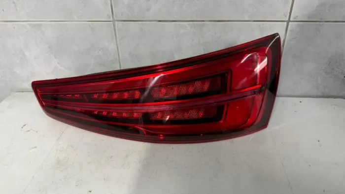 Lanterna Audi Q3 2016 2017 2018 2019 Direita Original