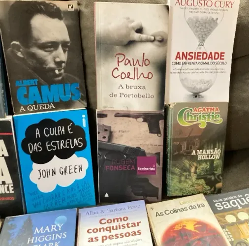 7(sete) Livros usados em Bom Estado