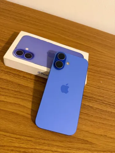 iPhone 16 azul 128gb na garantia