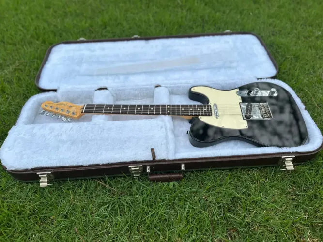 FENDER AMERICAN STANDARD TELECASTER USA - 2011