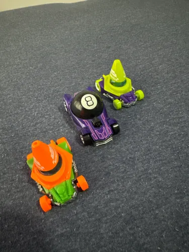 Hot wheels looser trio