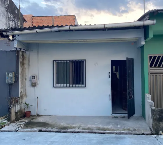 Casa 2 Quartos Reformada - Rua Fechada - Benedito Monteiro