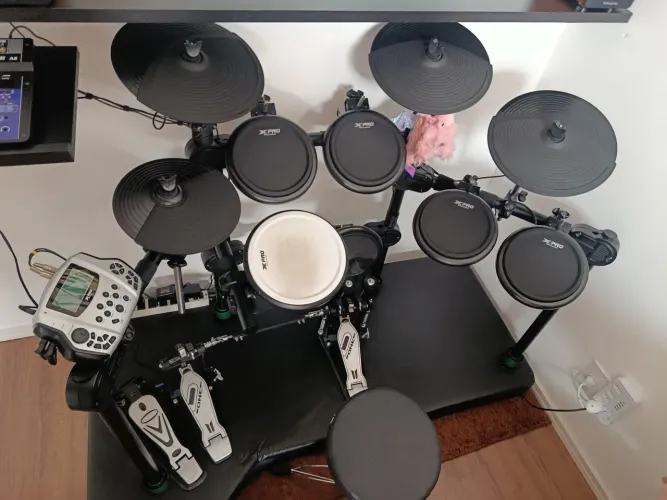VENDO BATERIA ELETRÔNICA IBANEZ COMPLETA 