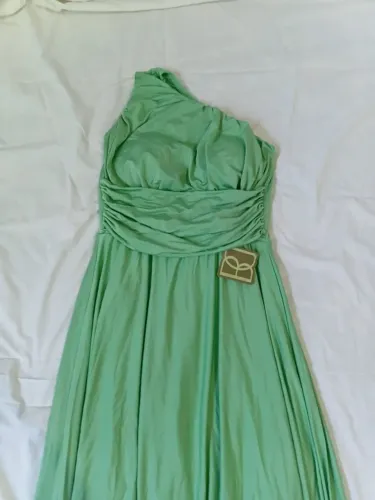 Vestido Donna Brazil verde menta um ombro só - novo, com etiqueta.