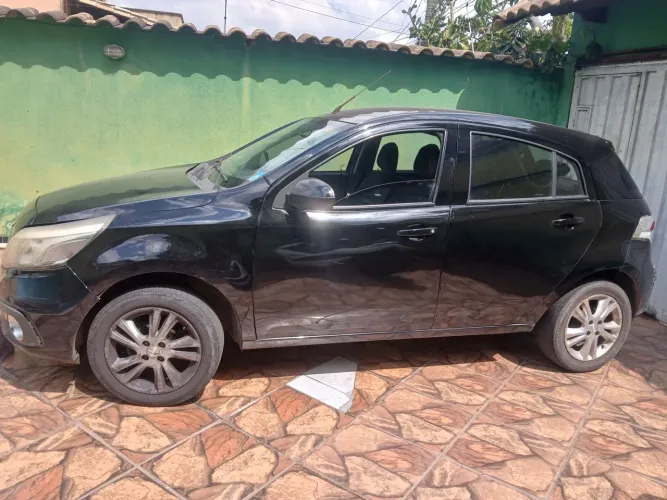 Chevrolet Agile LTZ Easytronic 1.4 8V Flexpower 5P 2014
