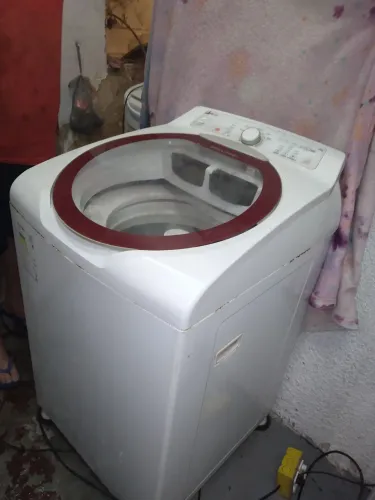 Máquina de lavar funciona tudo perfeitamente * 