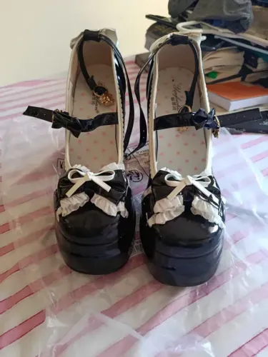 Sapato Plataforma Preto com Branco