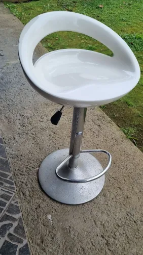 Banqueta com pistão 0,60cm a 0,80cm