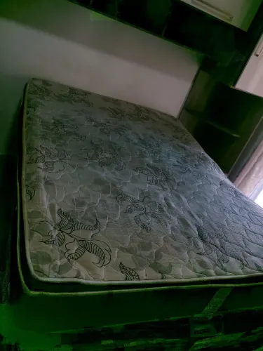 colchão de casal marca umaflex de espuma 