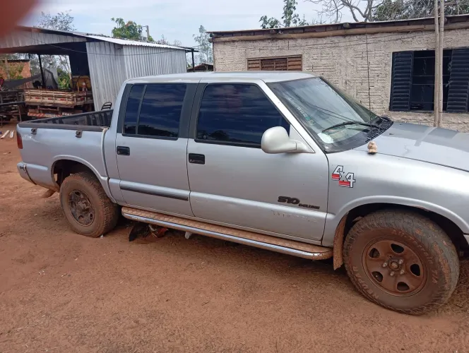 Chevrolet S10 Pick-up 2.5 4X4 CD TB MAX HST Dies. 1998