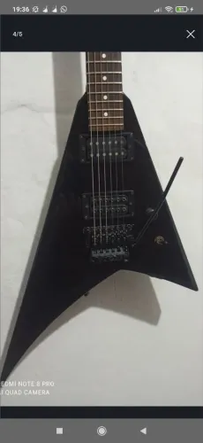 Guitarra Jackson flying v rr