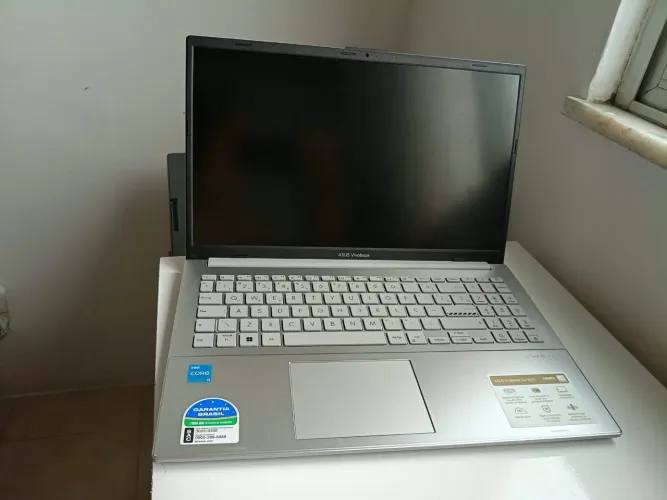 Notebook Asus i3, 8Gb de RAM